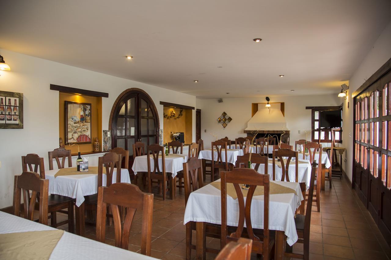 Casa Kirva Hotel Cobán Exteriör bild