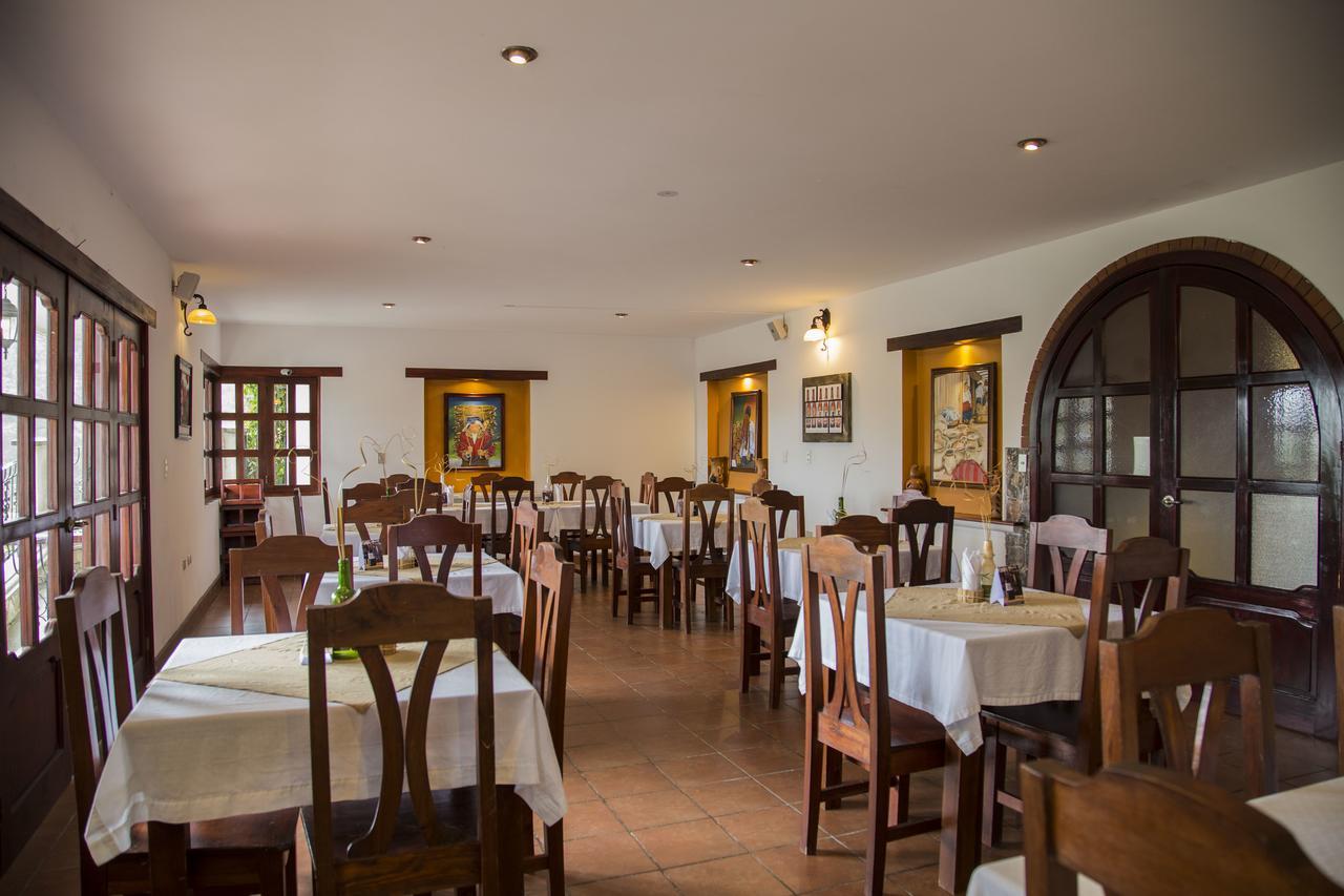 Casa Kirva Hotel Cobán Exteriör bild