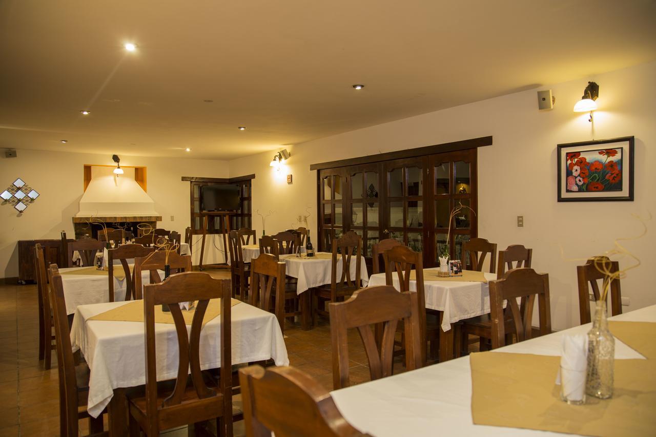 Casa Kirva Hotel Cobán Exteriör bild