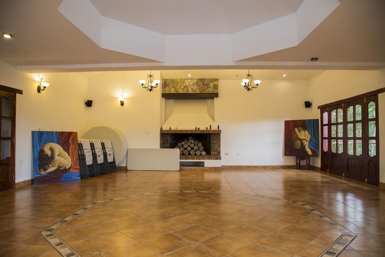 Casa Kirva Hotel Cobán Exteriör bild